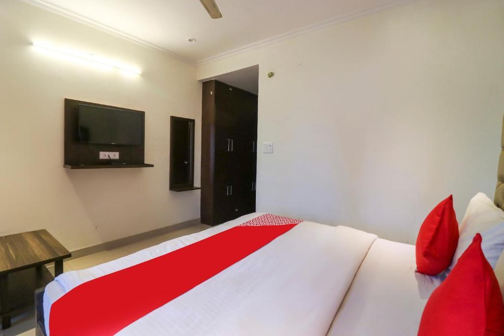 Дехрадун: Oyo 47457 Hotel Amber Palace
