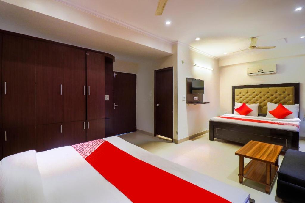 Дехрадун: Oyo 47457 Hotel Amber Palace