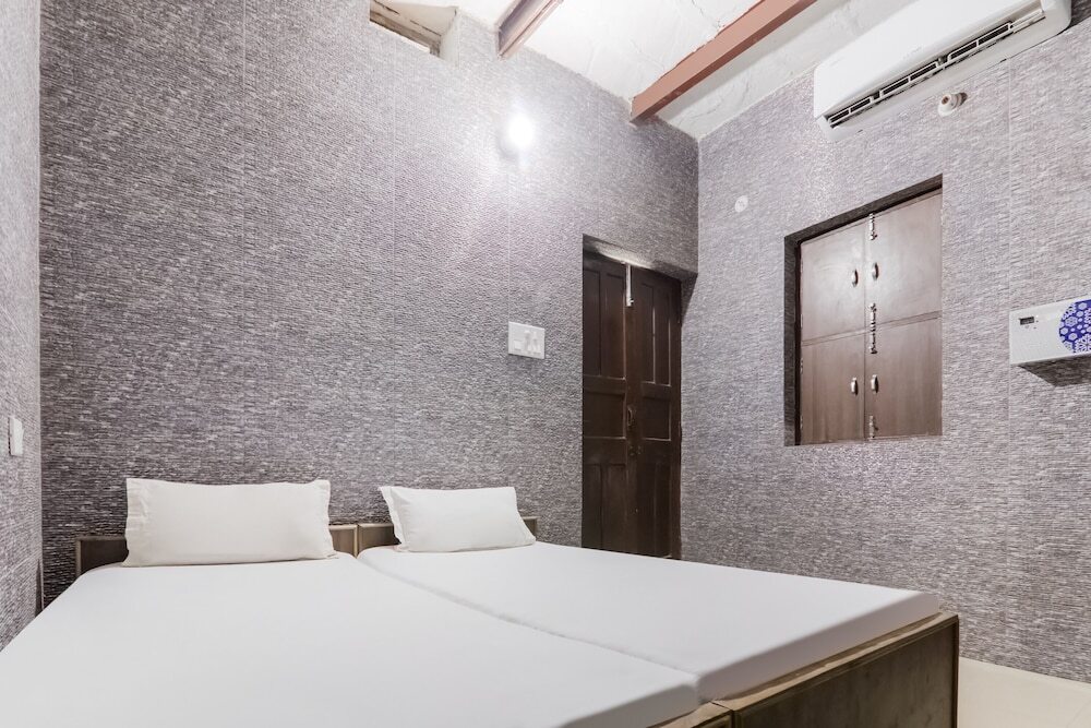 Варанаси: Hotel Venkatesh by OYO Rooms