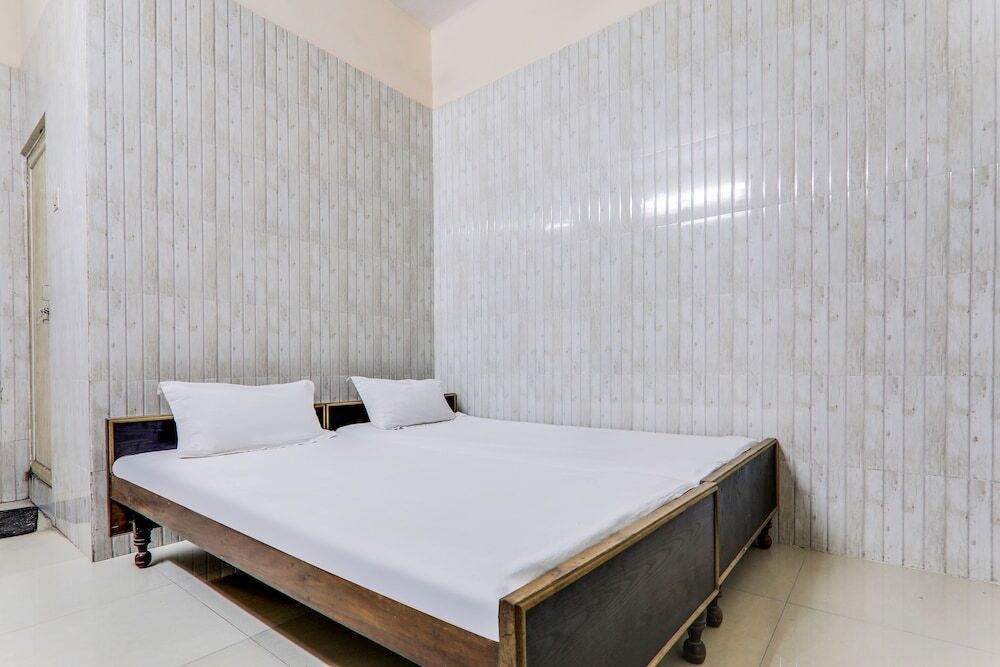 Варанаси: Hotel Venkatesh by OYO Rooms