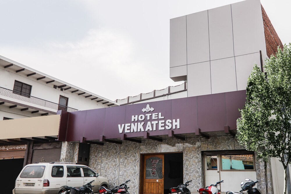 Варанаси: Hotel Venkatesh by OYO Rooms