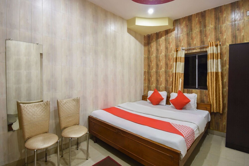 Колката: OYO 41435 Golden Residency