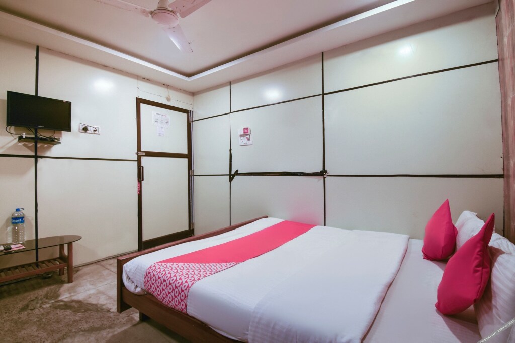 Колката: OYO 41435 Golden Residency