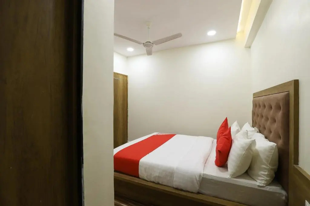 Ахмедабад: Hotel Shubham Inn by OYO Rooms