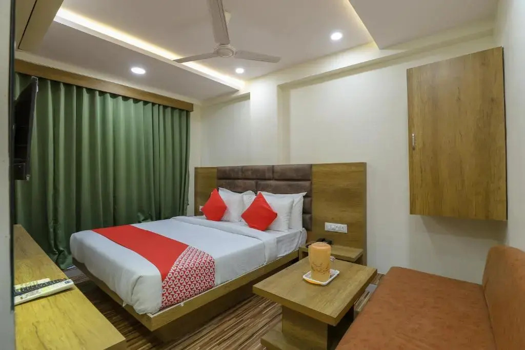 Ахмедабад: Hotel Shubham Inn by OYO Rooms