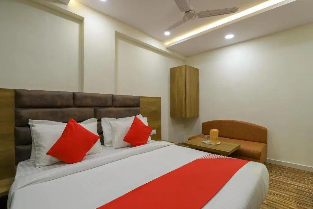 Ахмедабад: Hotel Shubham Inn by OYO Rooms