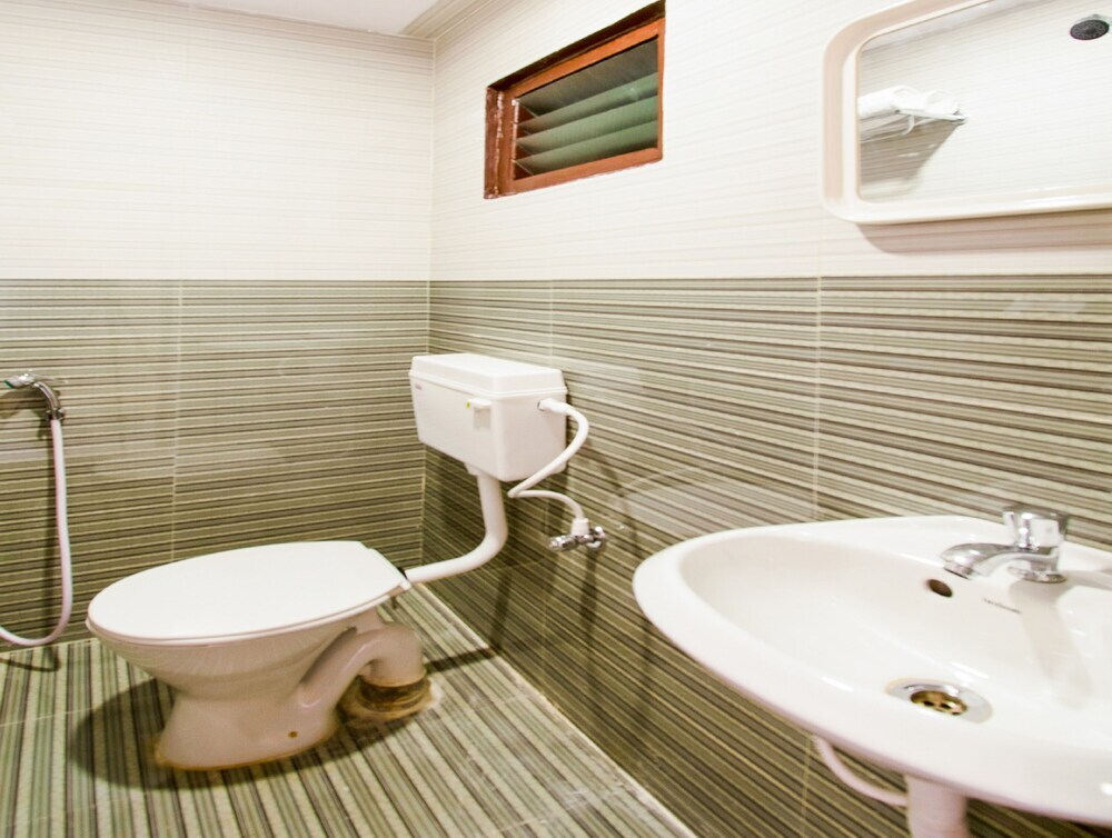 Висакхапатнам: Suryas Grand by OYO Rooms