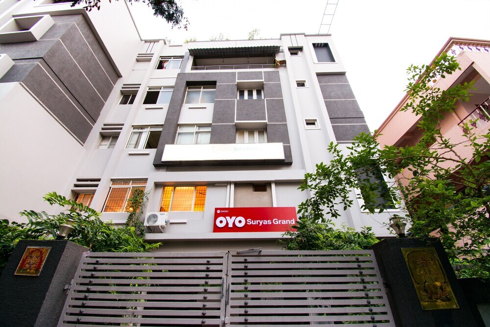 Висакхапатнам: Suryas Grand by OYO Rooms