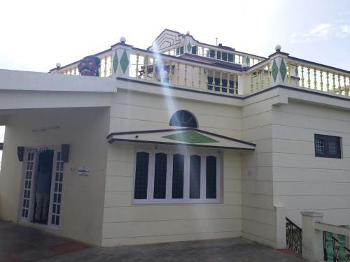 Кодайканал: Kurinji House