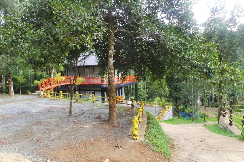 Султан-Батери: Kanthanpara Resorts