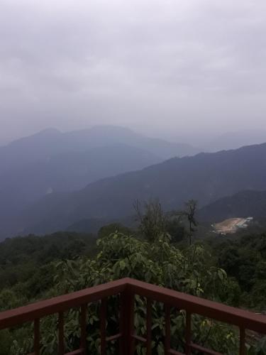 Пеллинг: Ravangla Hotel Happy Home
