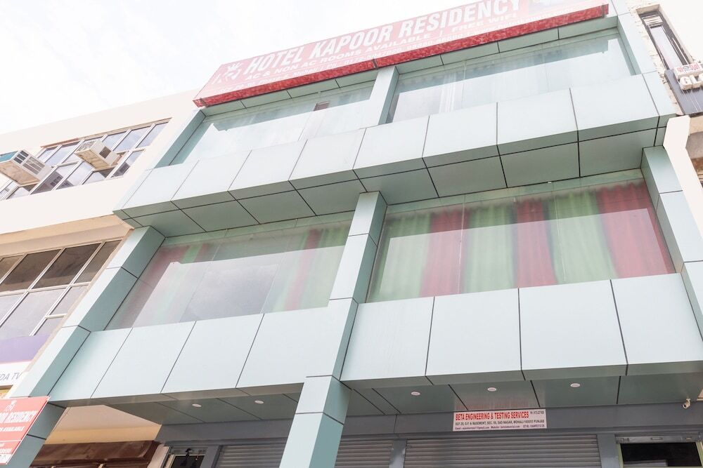 Hotel Kapoor Residency by OYO Rooms — фото 1