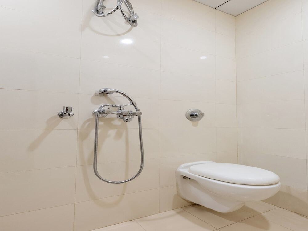 Hotel Kapoor Residency by OYO Rooms — фото 3