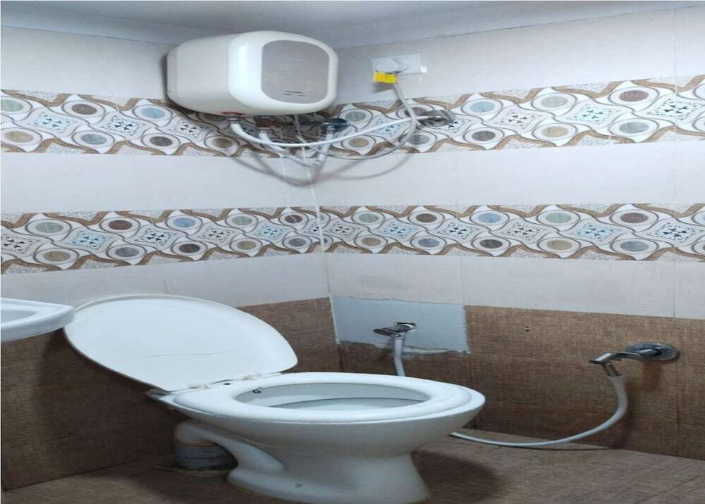Ахмедабад: Hotel New Suryam