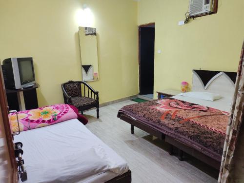 Катра: Vidya Guest House