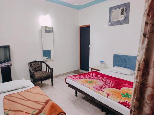 Катра: Vidya Guest House