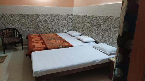 Катра: Vidya Guest House