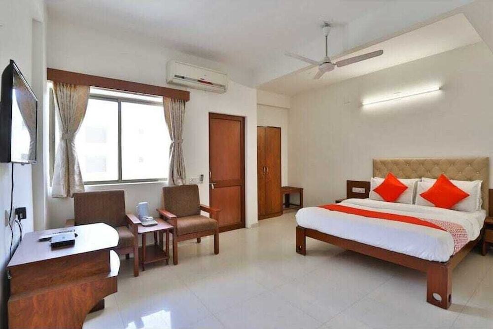 Ананд: Motel Sanvaria Regency
