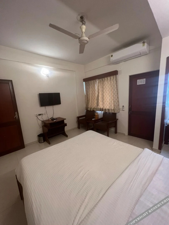 Ананд: Motel Sanvaria Regency