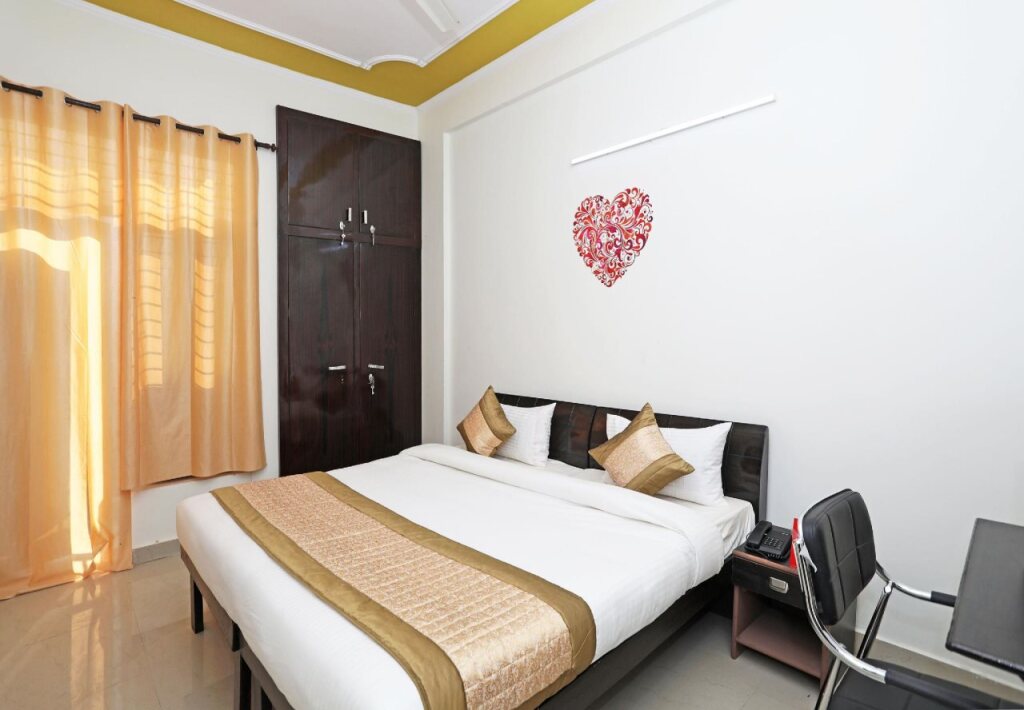 Нойда: The Diamond Nest by OYO Rooms