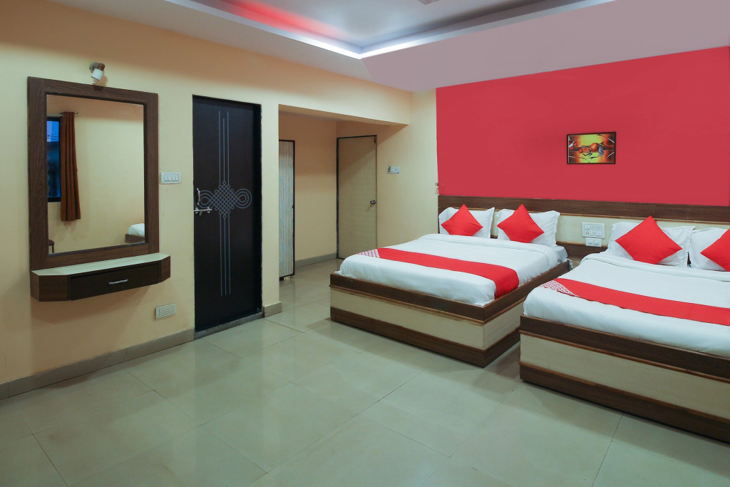 Олд-Махабалешвар: Hotel Nobel Executive by OYO Rooms