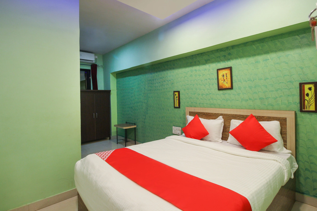 Олд-Махабалешвар: Hotel Nobel Executive by OYO Rooms