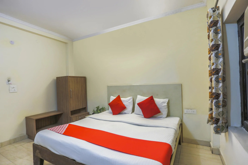 Газиабад: Hotel Mahadev By OYO Rooms