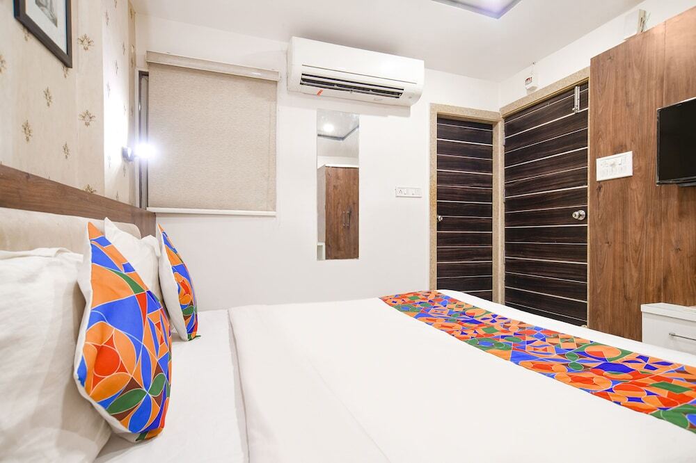 Индаур: Shree Ram Palace and Restaurant by OYO Rooms