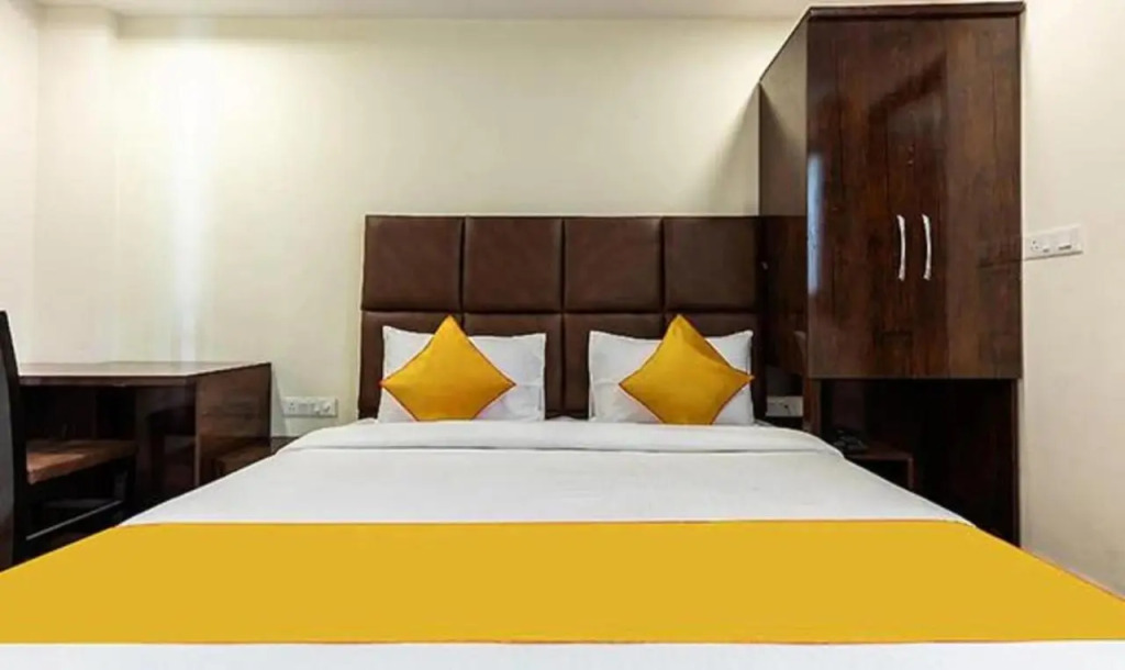 Индаур: Fabhotel S Pride