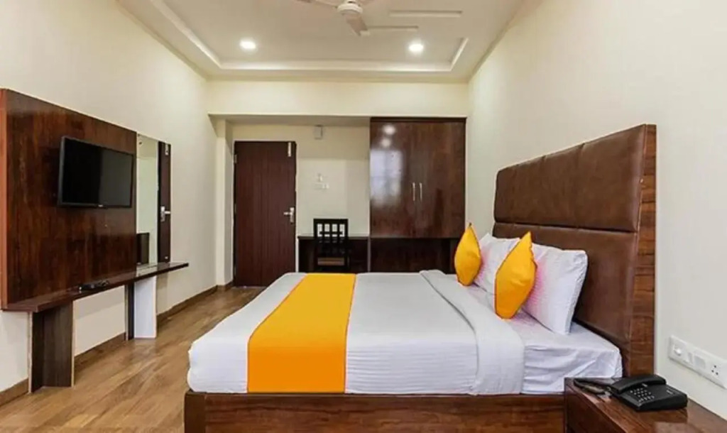 Индаур: Fabhotel S Pride