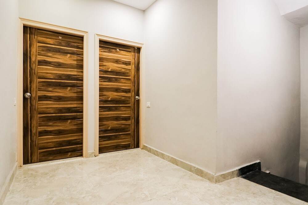 Зиракпур: Hotel Z by OYO Rooms