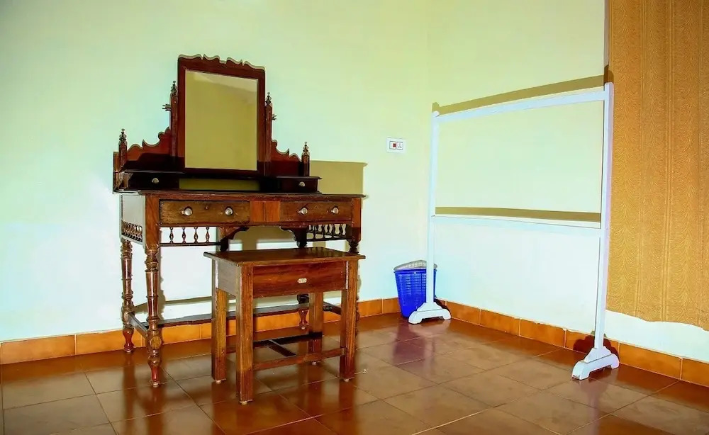 Султан-Батери: Deluxe Double Room In British Bunglow