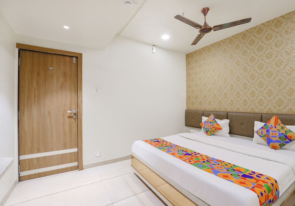 Ахмедабад: Fabhotel Bharosa Inn