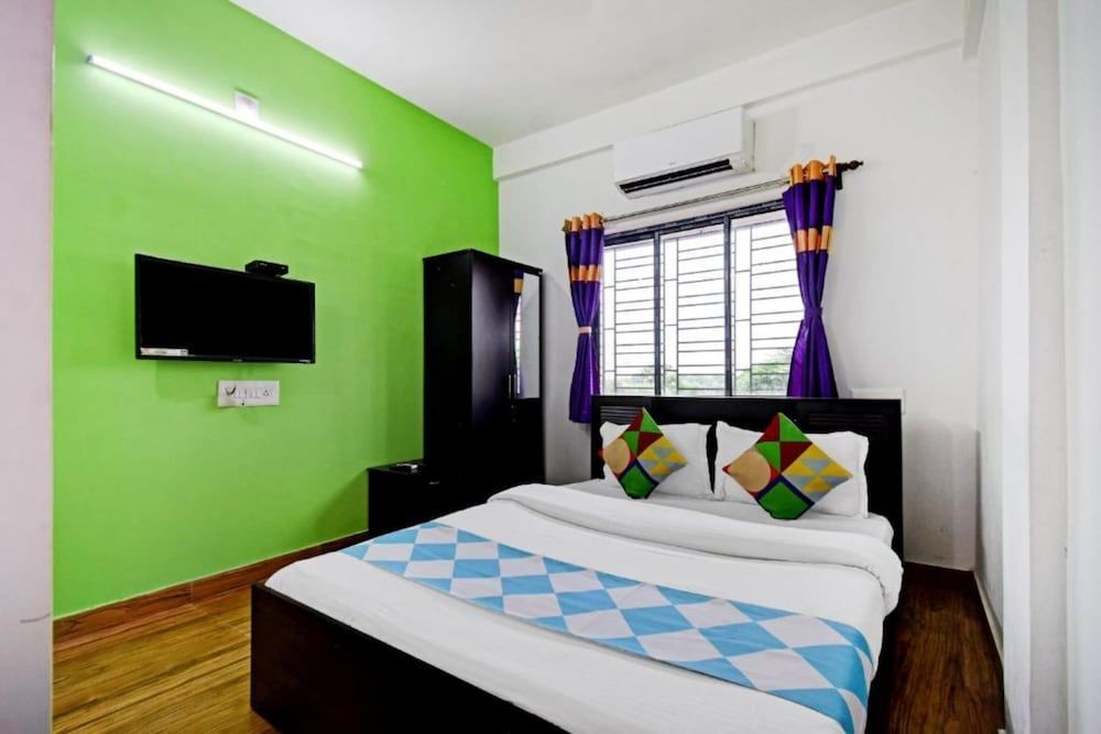 Колката: Goroomgo Relax Inn Newtown Kolkata