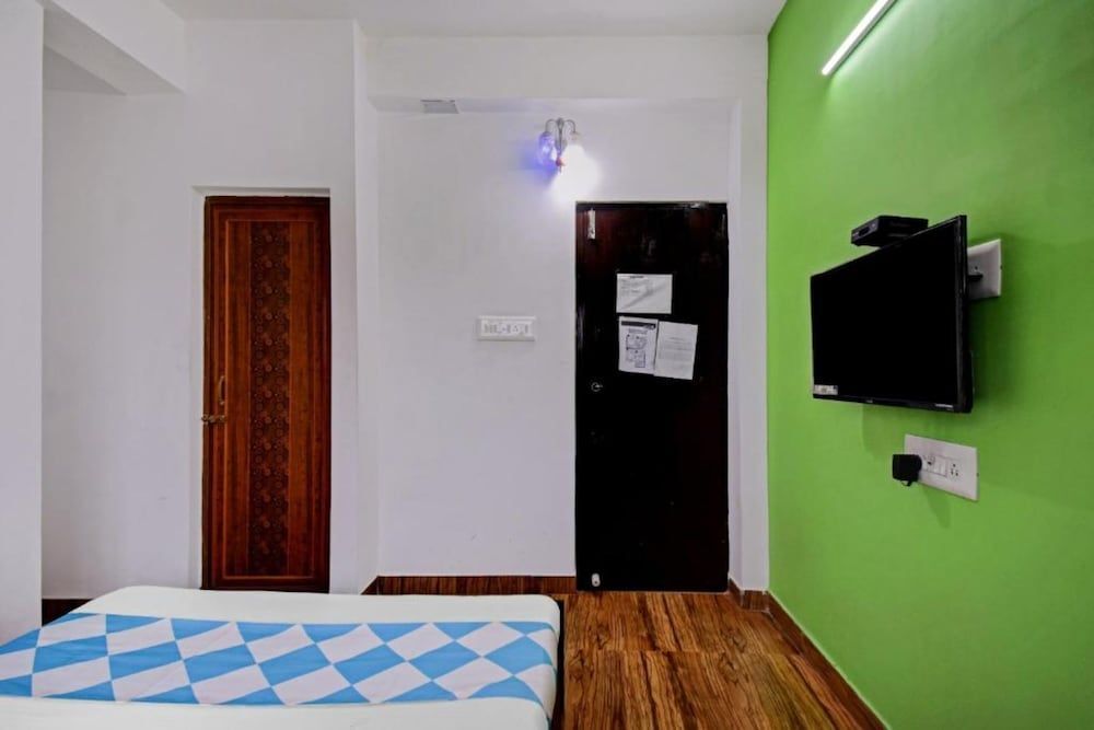 Колката: Goroomgo Relax Inn Newtown Kolkata