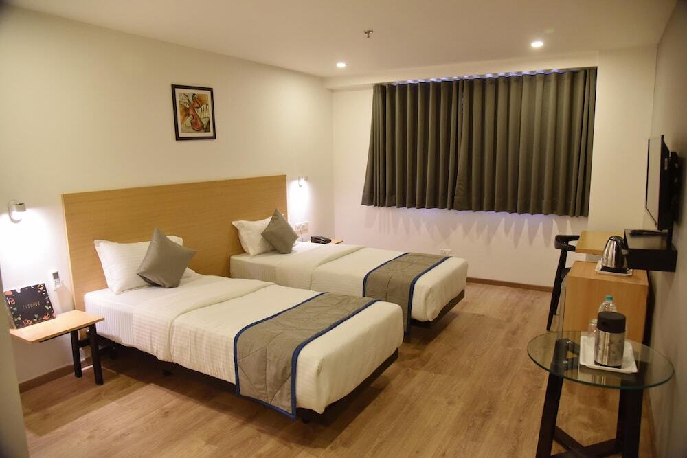 Ахмедабад: Ginger Ahmedabad RTO Circle