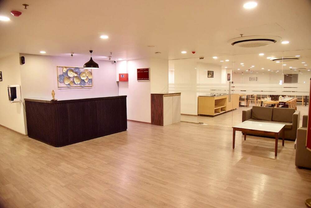 Ахмедабад: Ginger Ahmedabad RTO Circle