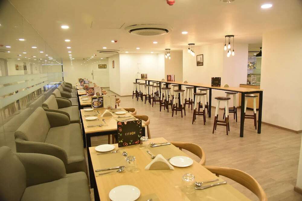 Ахмедабад: Ginger Ahmedabad RTO Circle