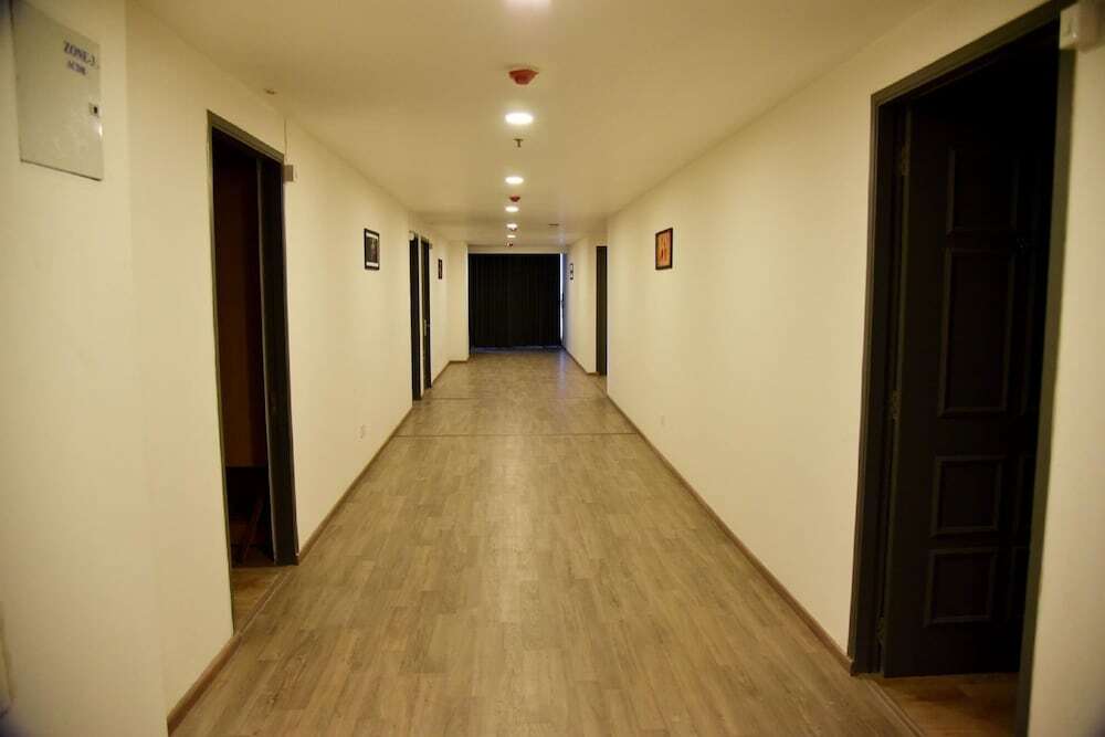 Ахмедабад: Ginger Ahmedabad RTO Circle
