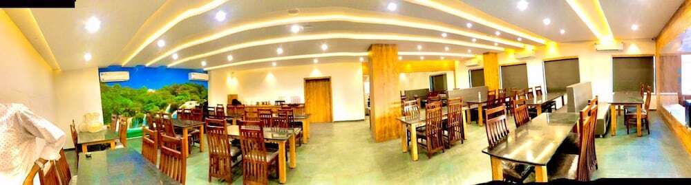 Промышленная Зона Морби: Hotel Fun Imperial Morbi