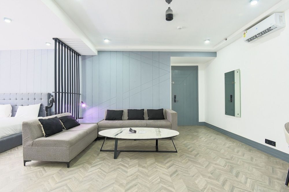 Гуруграм: BedChambers Serviced Apartment