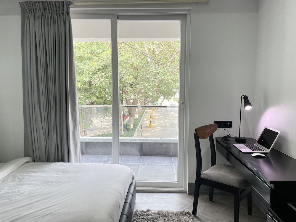 Гуруграм: BedChambers Serviced Apartment