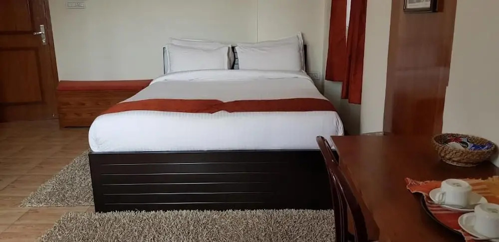 Шиллонг: Woodland Hill Stay