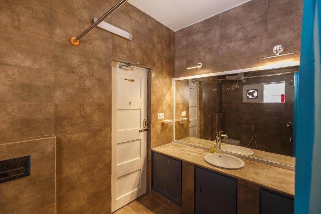 Бангалор: Woke Hostel Indiranagar