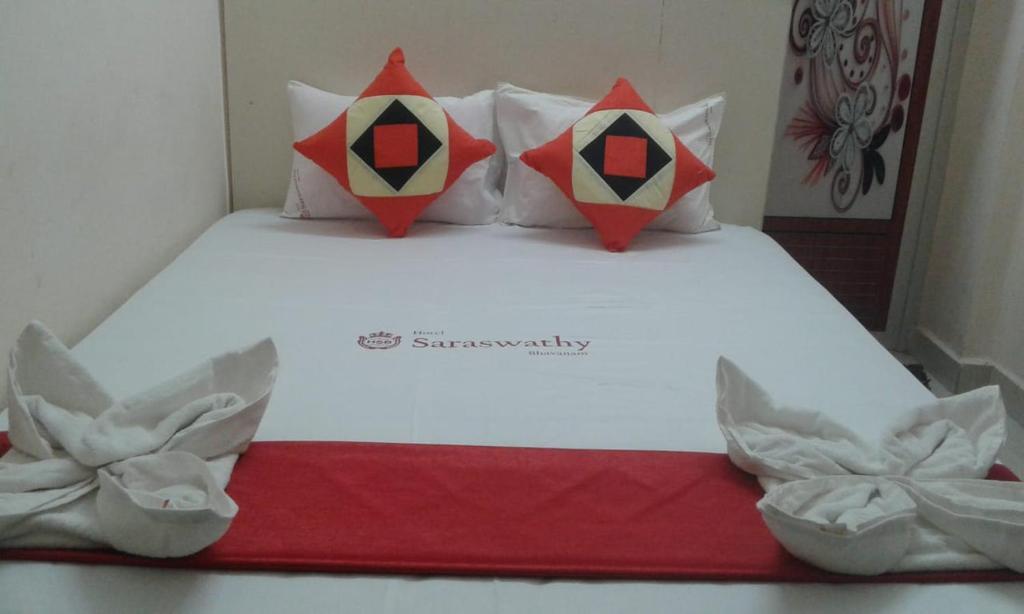 Мадурай: Hotel Saraswathy Bhavanam