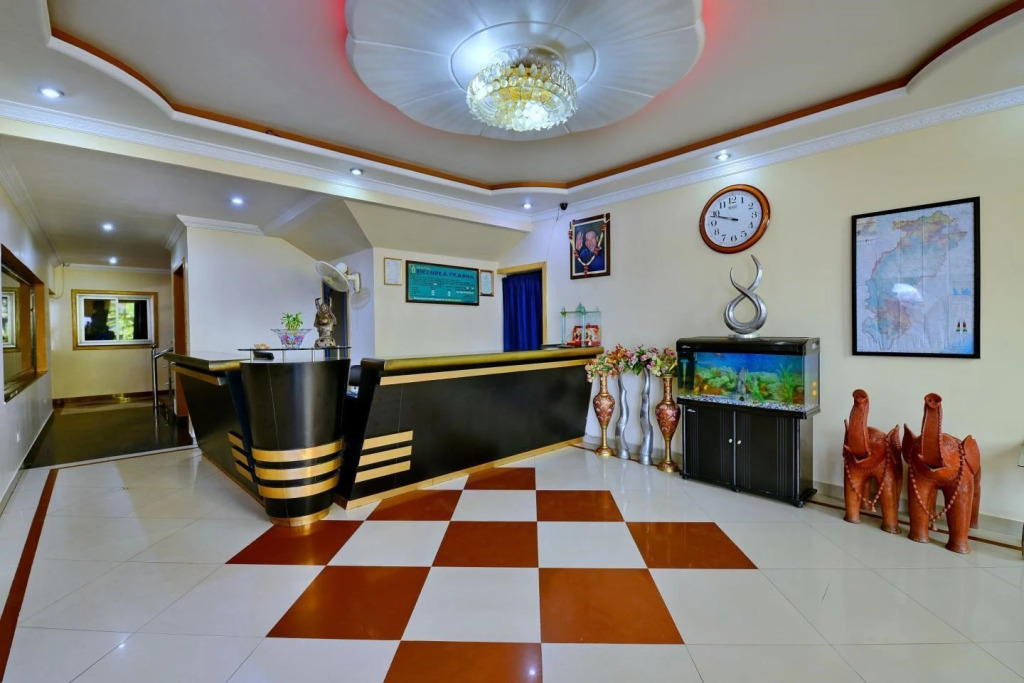 Амбикапур: Hotel Birendra Prabha