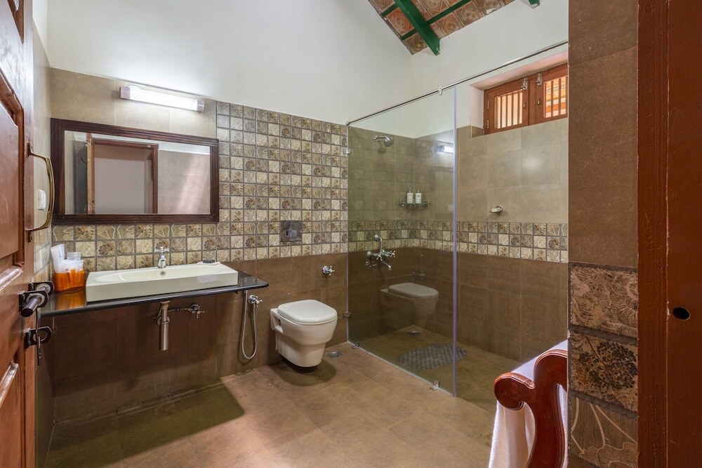 Кушалнагар: Rare Earth Estate, Coorg