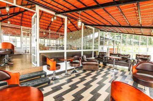 Ути: FabHotel St.Clouds Ooty