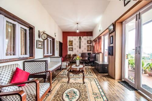 Ути: FabHotel St.Clouds Ooty