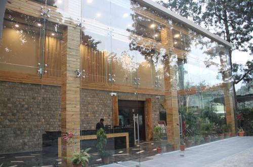 Наинитал: Wonderful Resort stay in Corbett